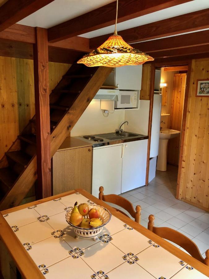 Chalet Dans Le Parc D'Un Manoir Du Xixeme Angles  Bagian luar foto